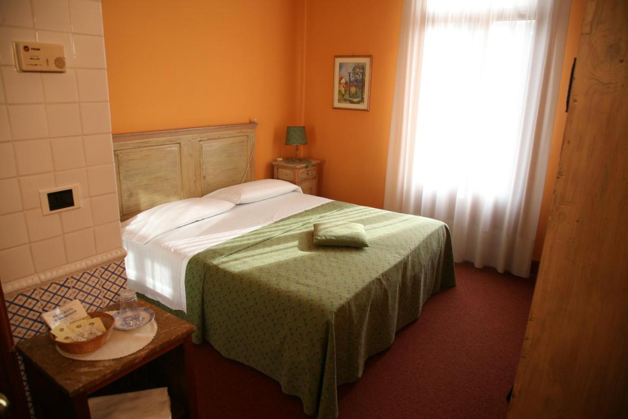 Hotel Vecia Brenta Mira Habitación foto